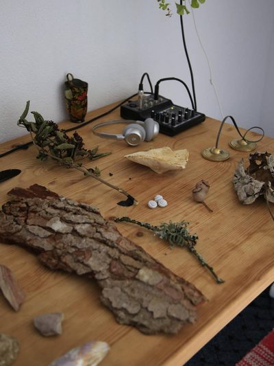 The work table · bark, stone, mixer
